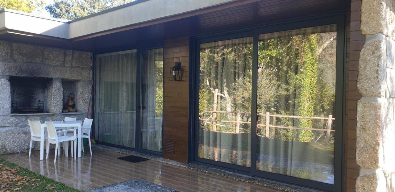 Отель Dobau Casas Виейра-ду-Минью Экстерьер фото